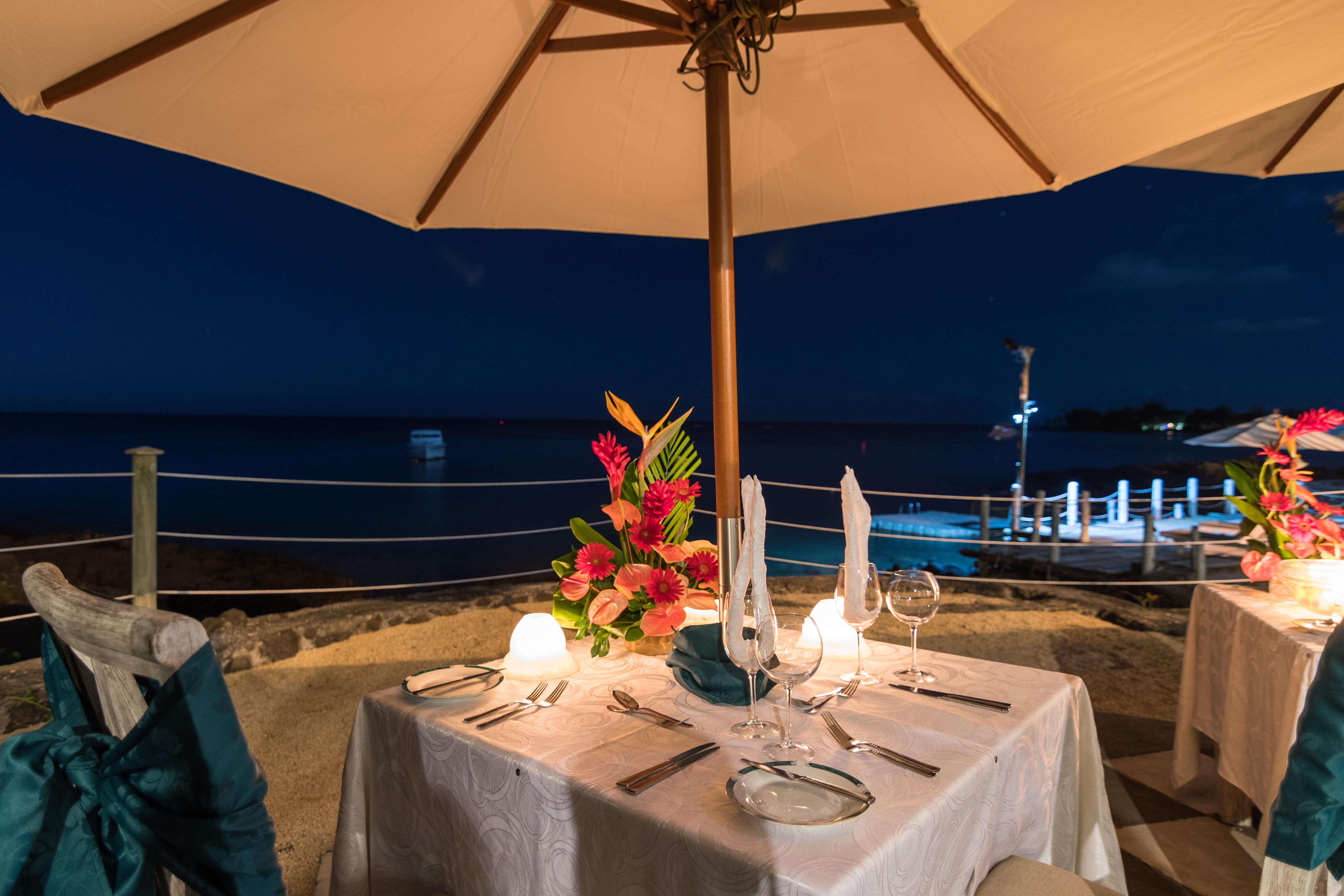 Hibiscus Boutique Hotel Pereybere Beach