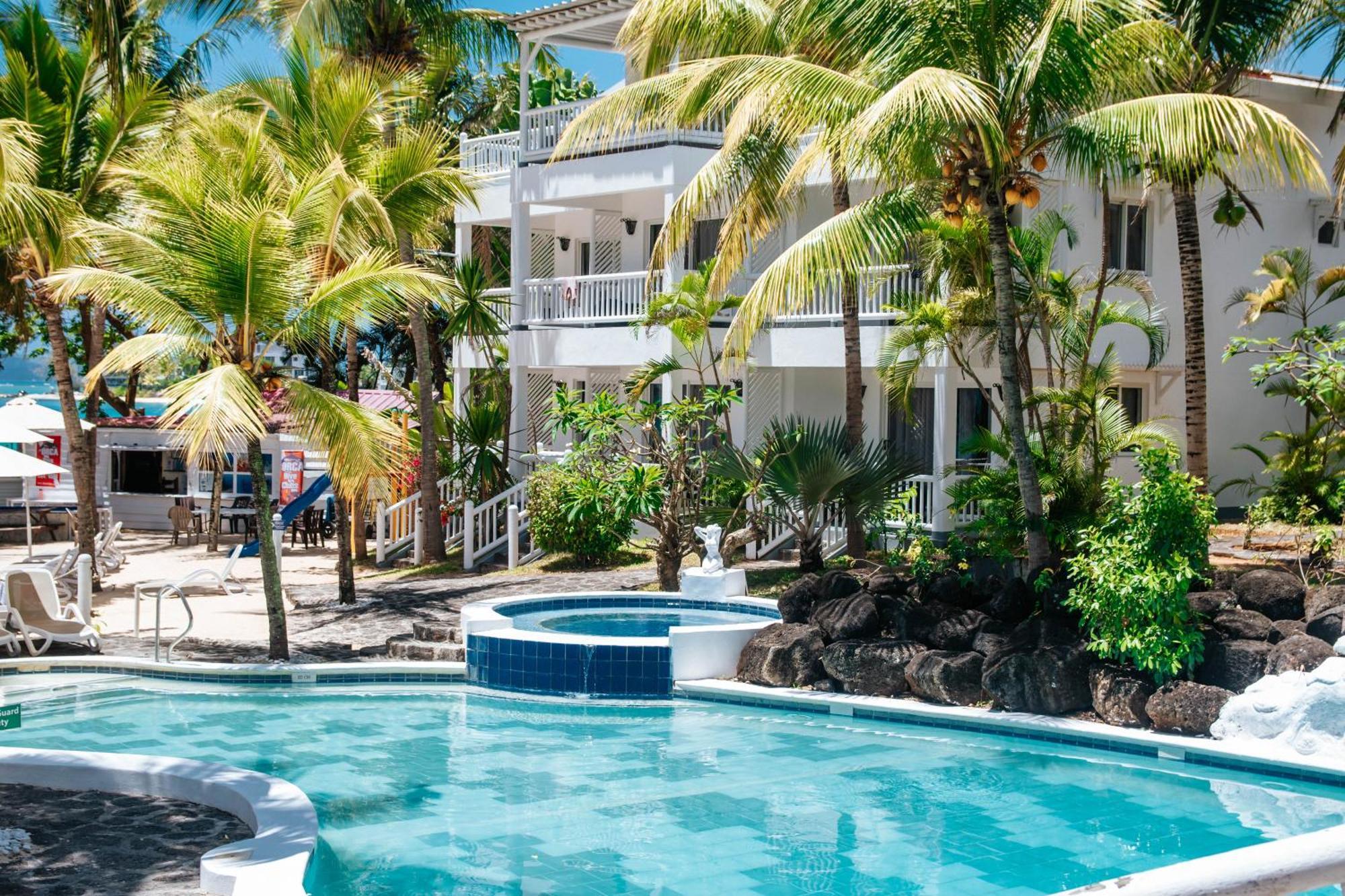 Hibiscus Boutique Hotel Pereybere Beach