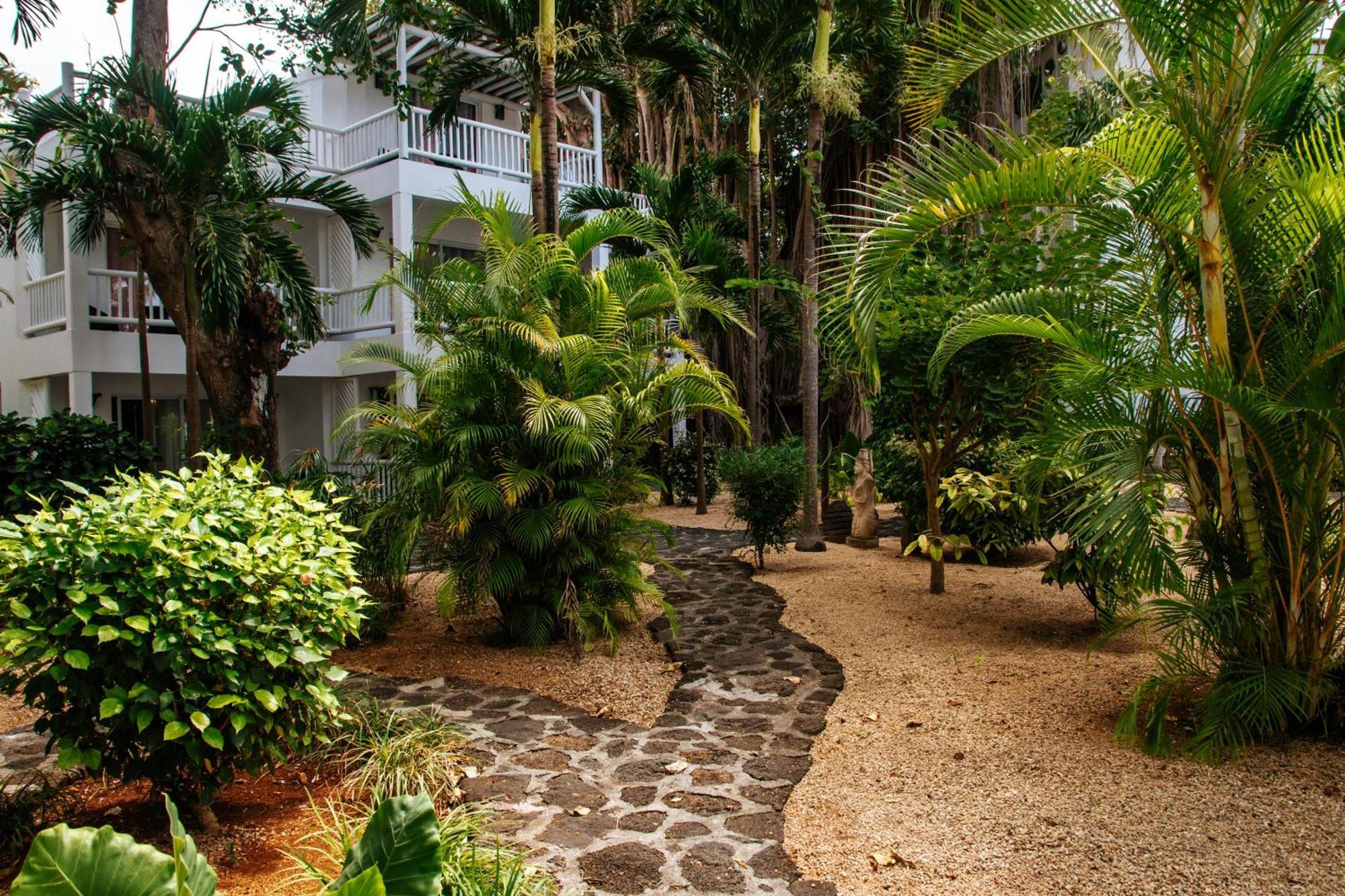 Hibiscus Boutique Pereybere Beach